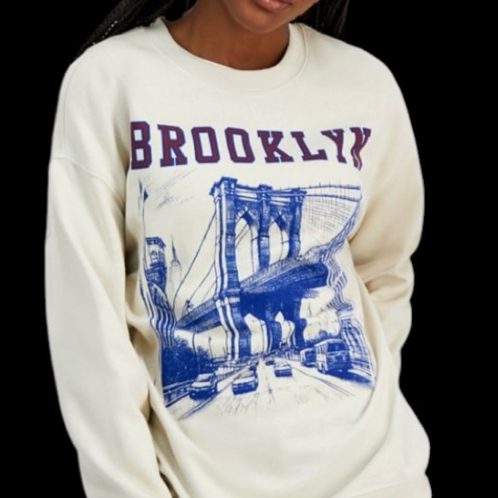 Brooklyn Bridge Sweatshirt Womens XS Beige & Blue Rebellious One Pullover Fleece